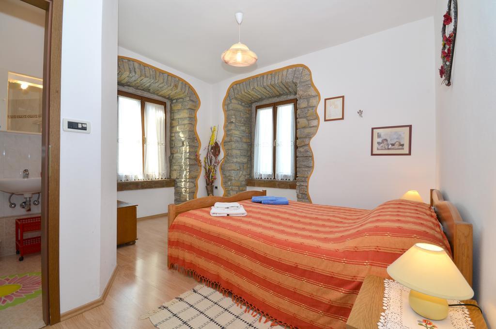 Bella Vista Apartments Motovun Room photo
